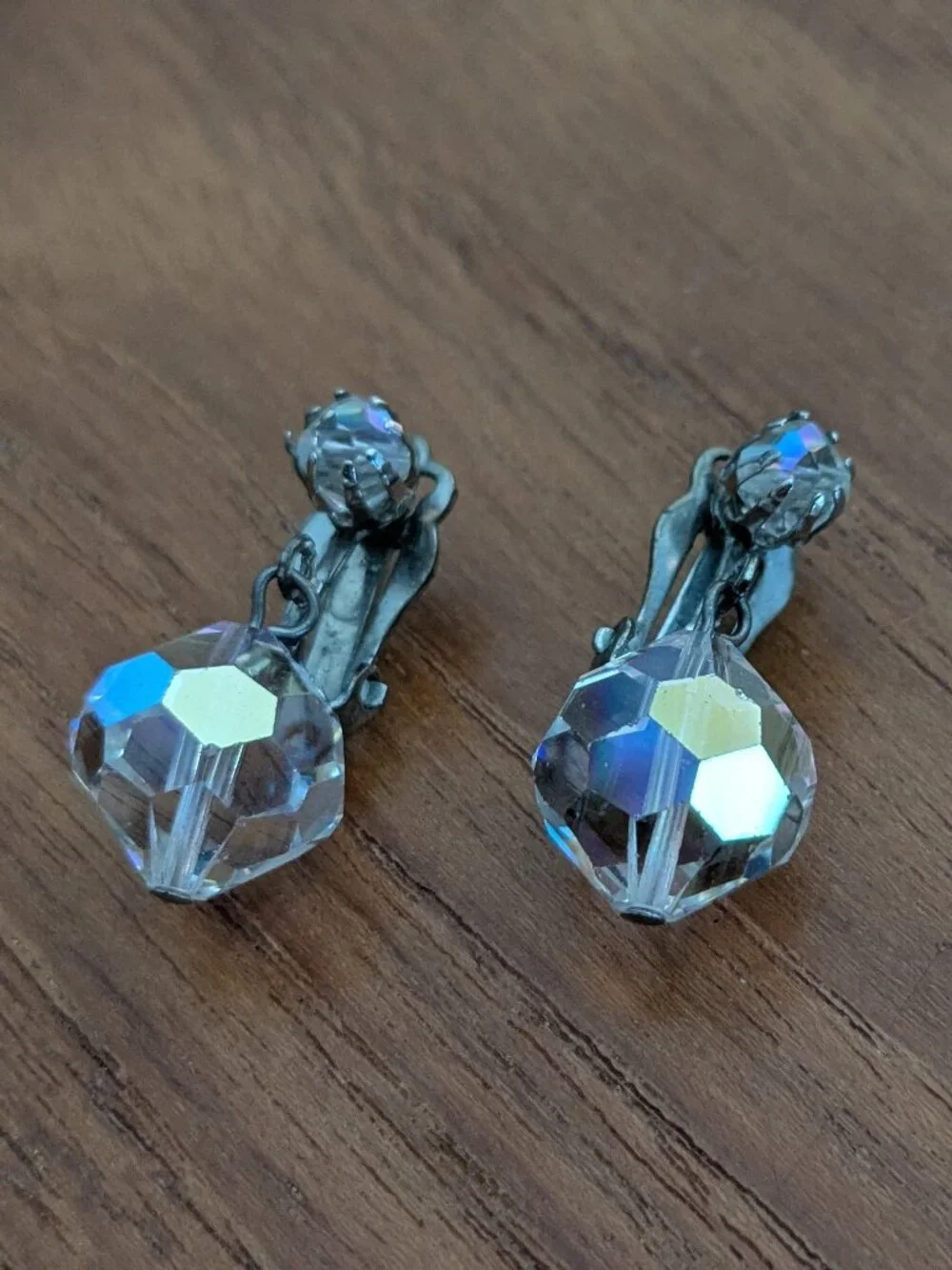 Vintage Aurora Borealis Crystal Dangle Clip On Earrings Iridescent Faceted Bead